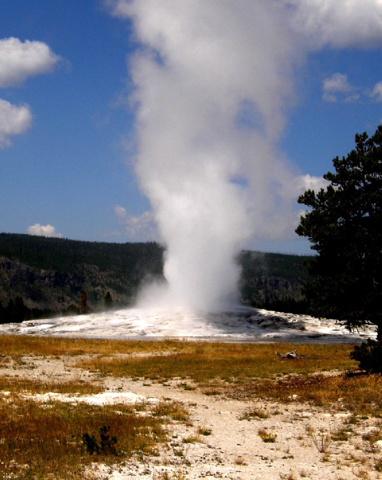 Parco di Yellowstone: Old Faithful, il geyser pi famoso