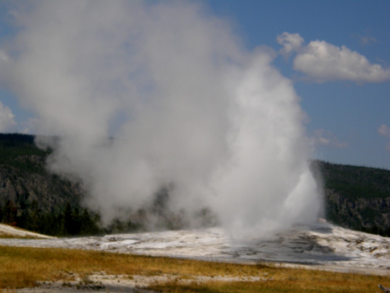 Parco di Yellowstone: Old Faithful, il geyser pi famoso