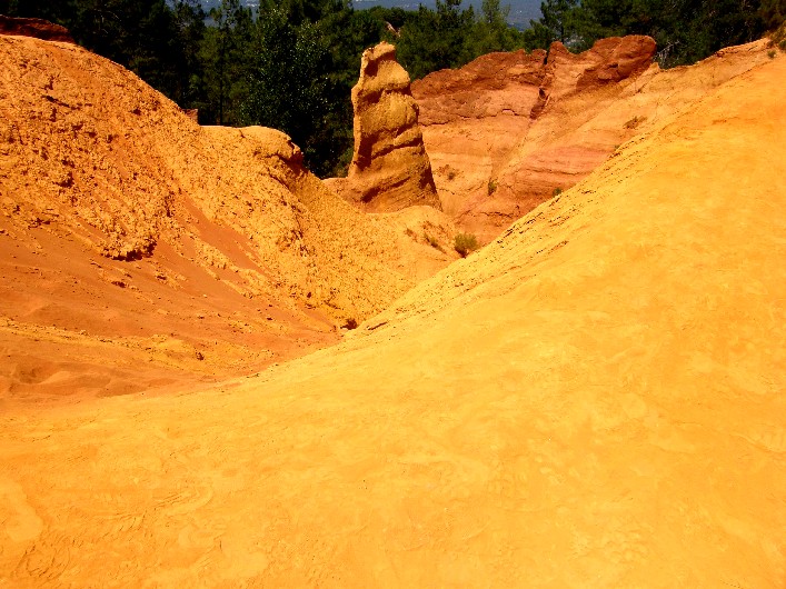 Il Sentiero dell''Ocra a Roussillon (Provenza - Francia)