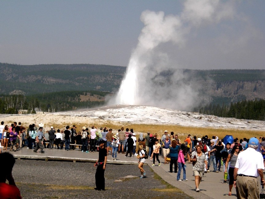 Parco di Yellowstone: Old Faithful, il geyser pi famoso